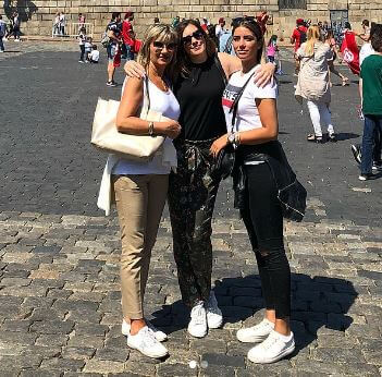 Ines Petkovic with her sister Lea Petkovic and mother.